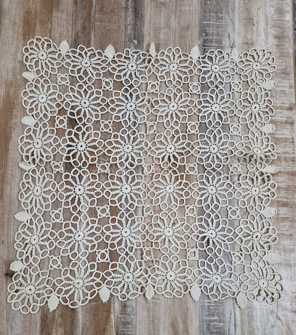 Antique Lace Embroidery Handmade Needlework Lace Trim